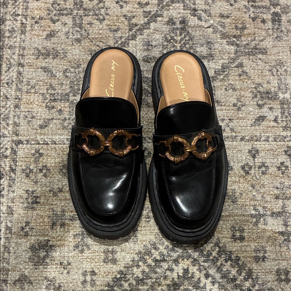 Chic Black Mules with Gold Chain Detail